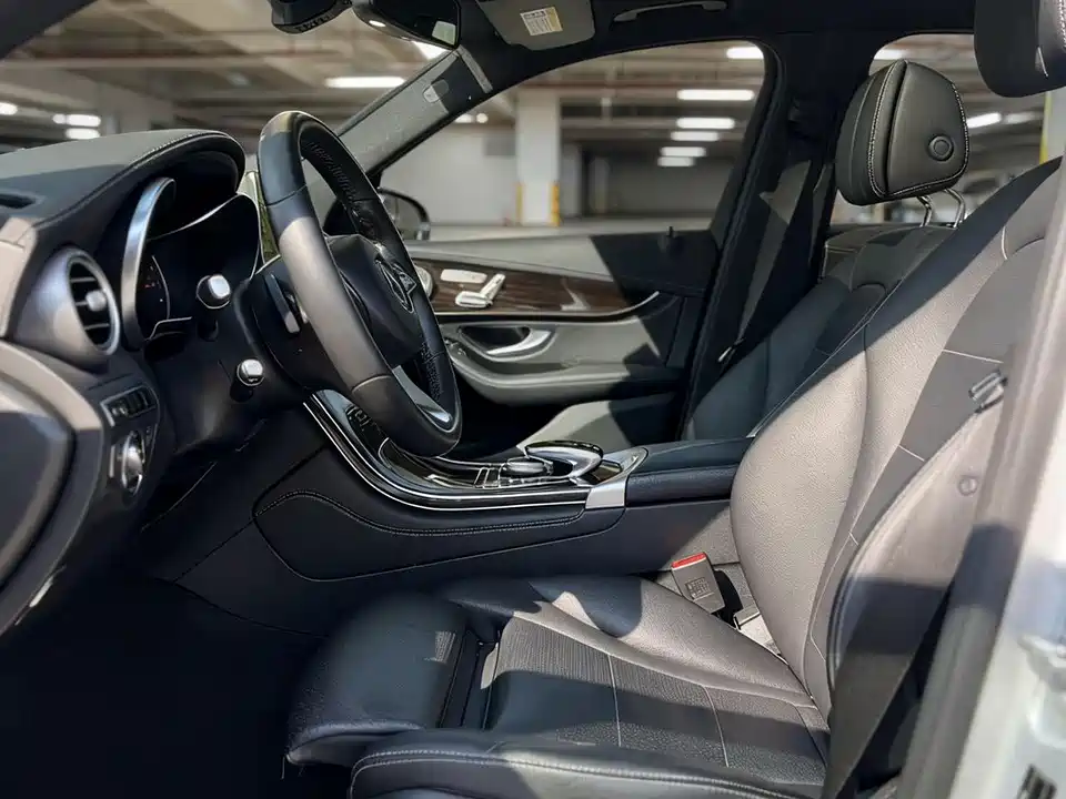 Mercedes-Benz GLC Mercedes-Benz GLC