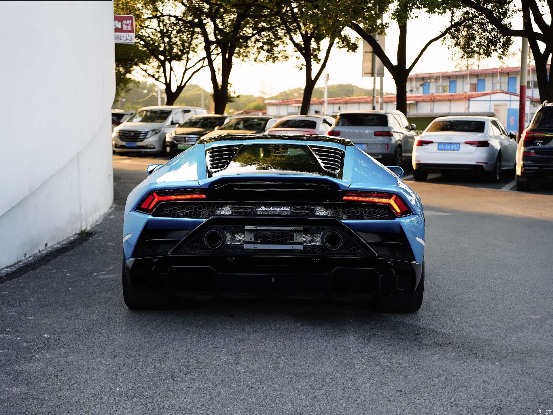 Lamborghini Huracán, 2022 7