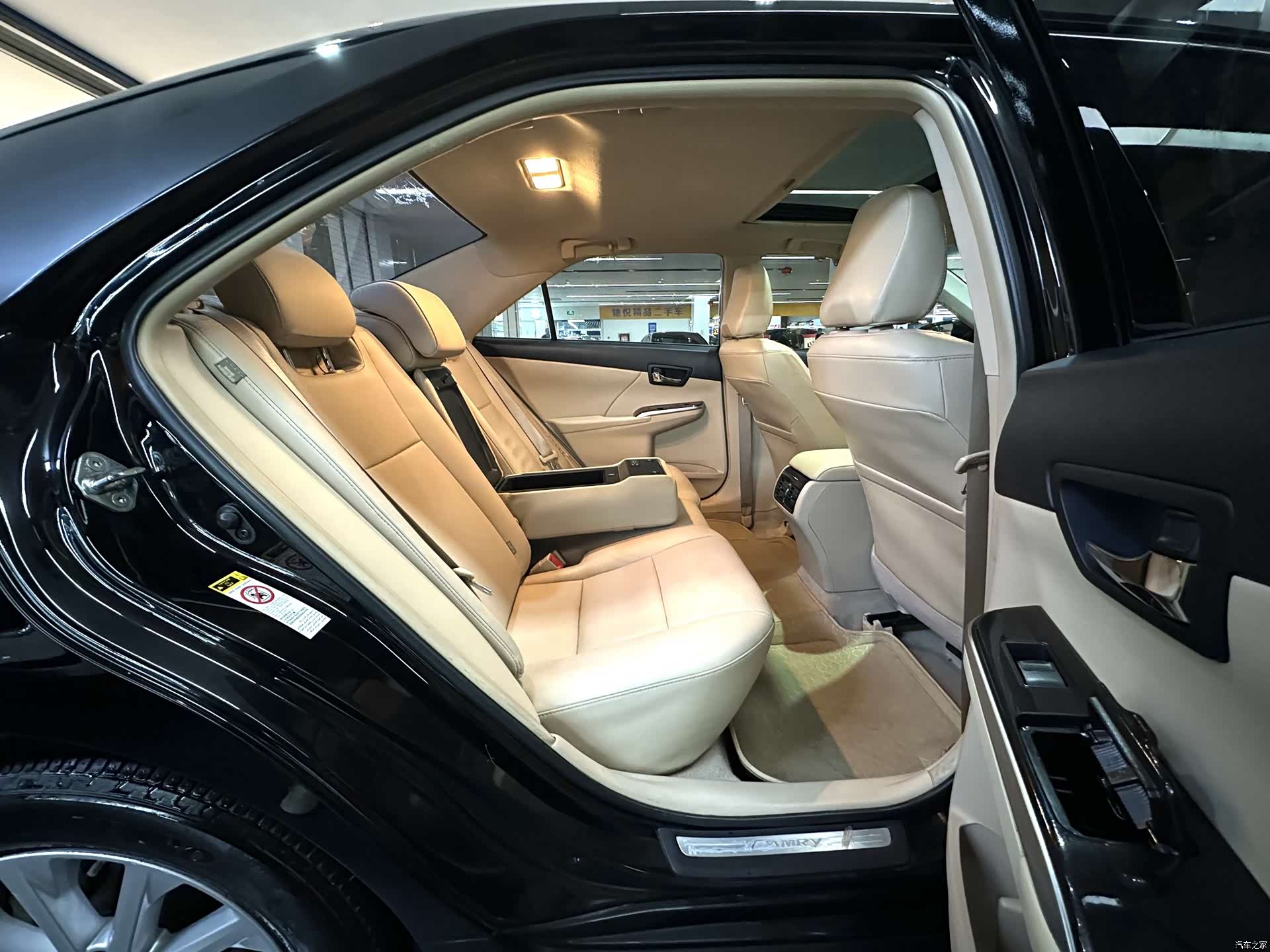Toyota Camry, 2014 26