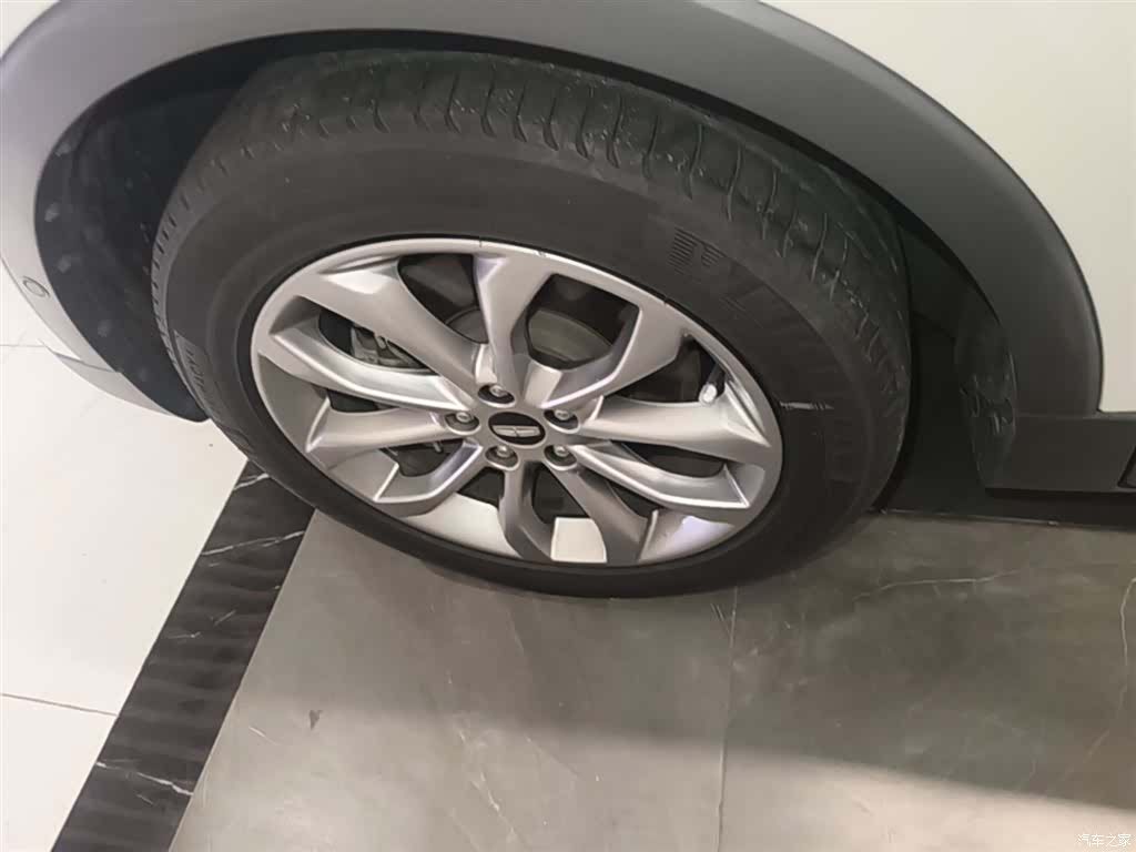 Lincoln MKC, 2018 23