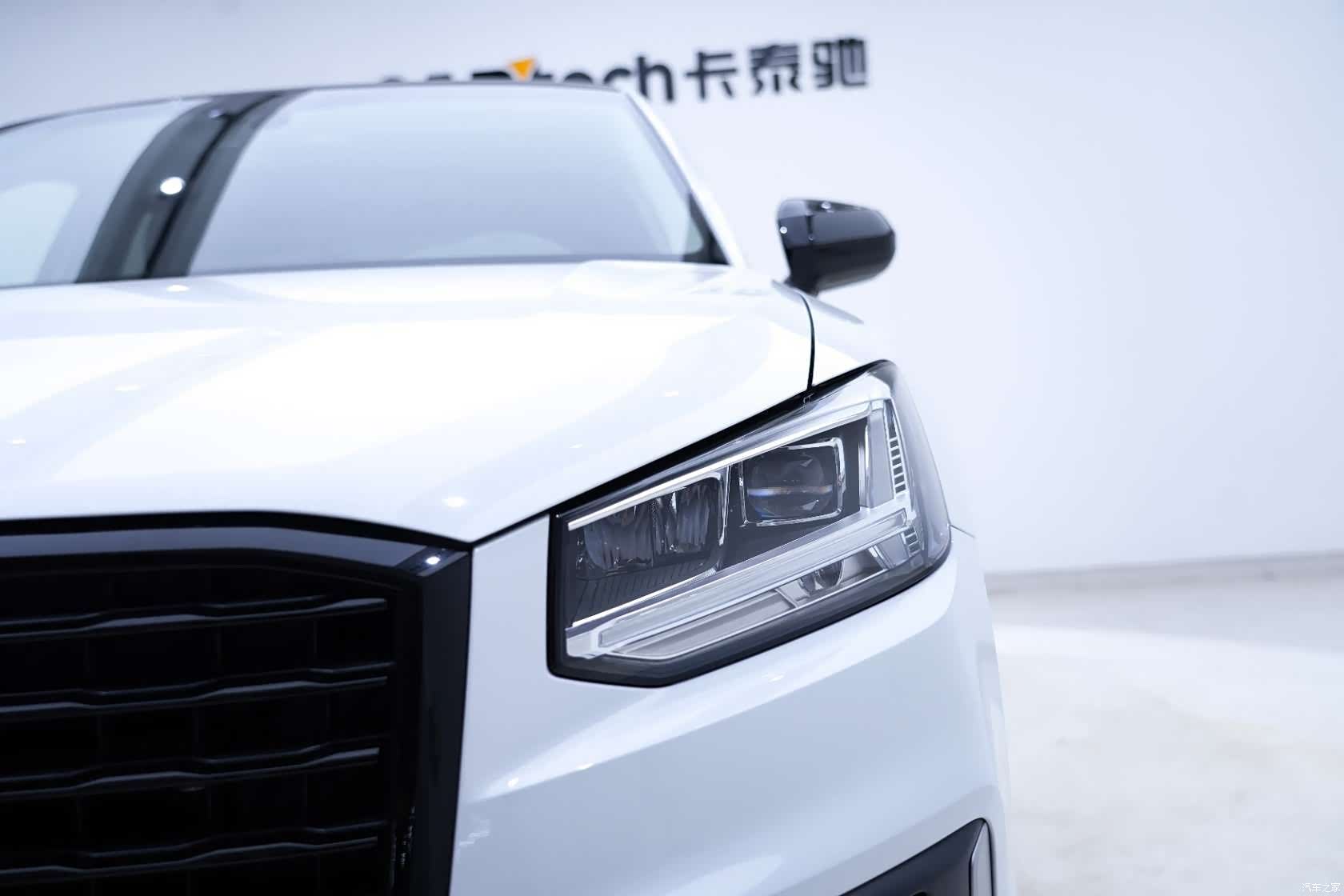 Audi Q2L, 2021 8