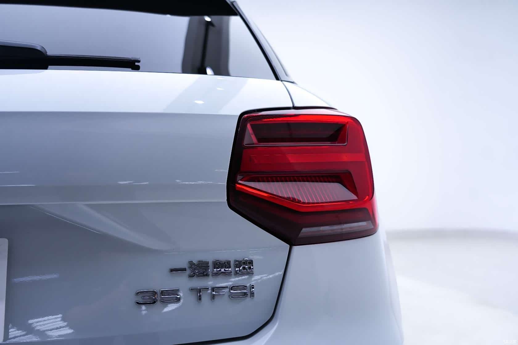 Audi Q2L, 2021 12