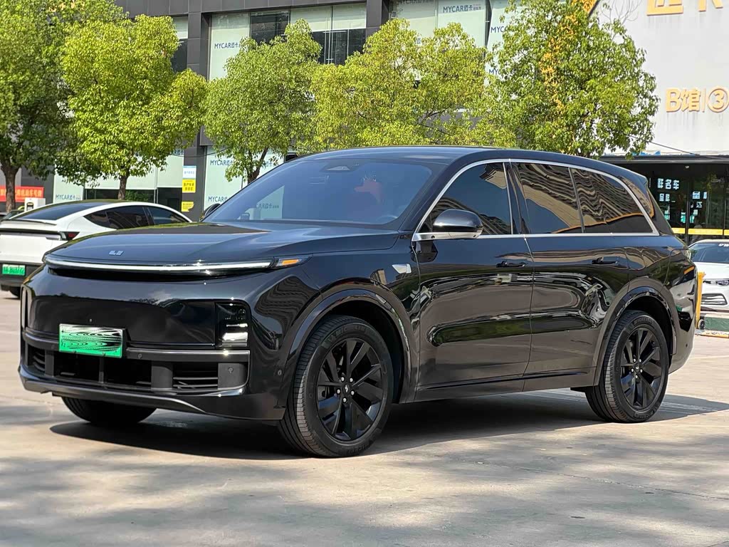 Li Auto L8