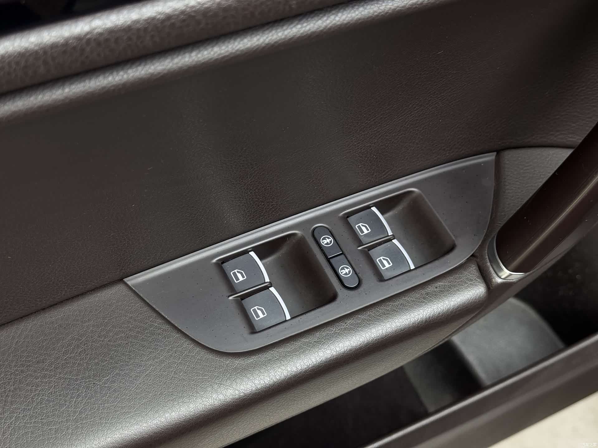 Volkswagen Touareg, 2016 20