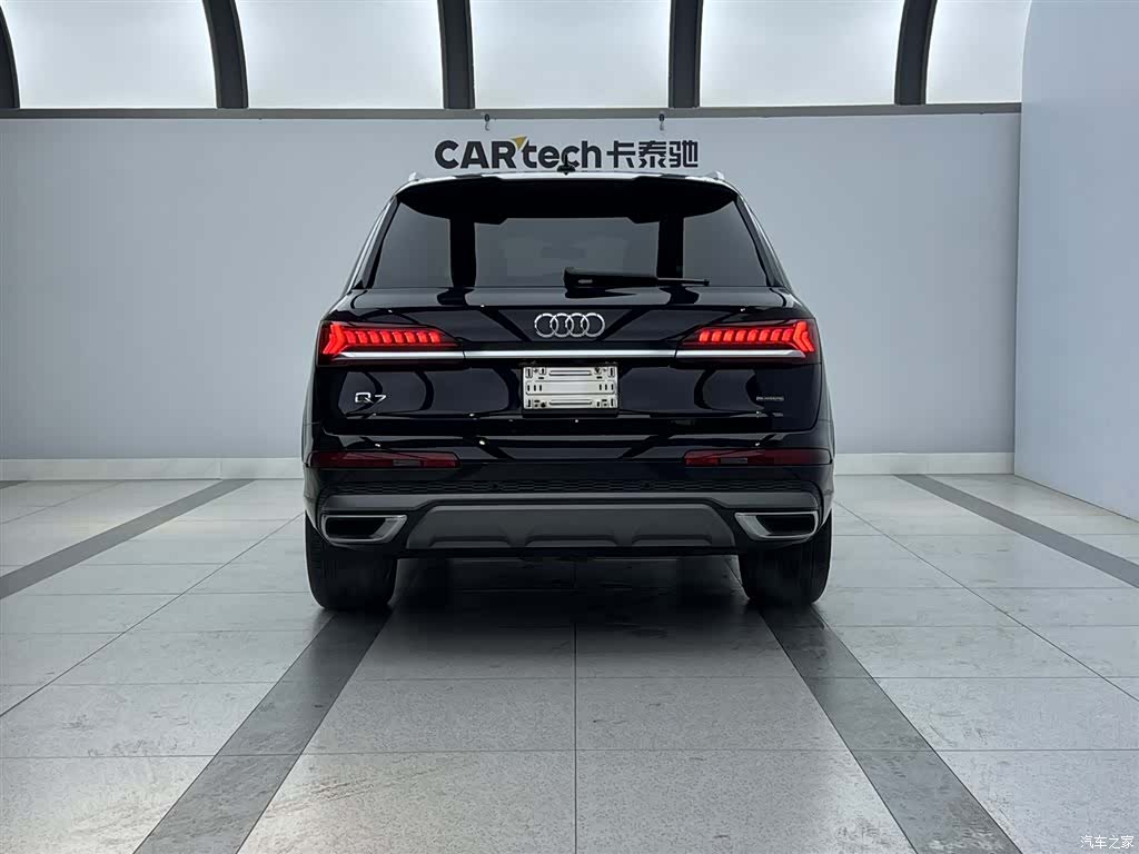 Audi Q7, 2021 3