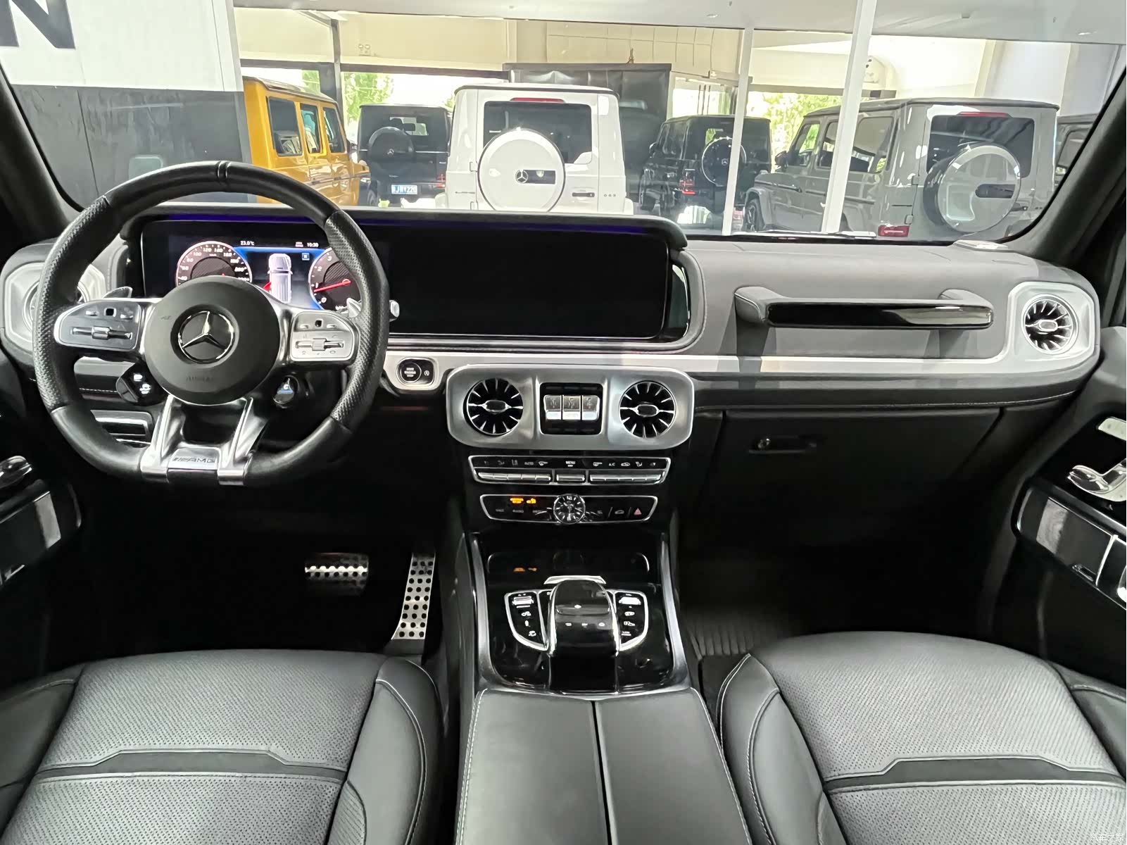 Mercedes-Benz G-Class, 2022 18