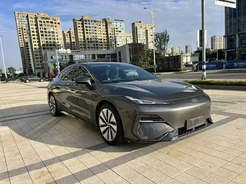 Geely Galaxy Galaxy E8