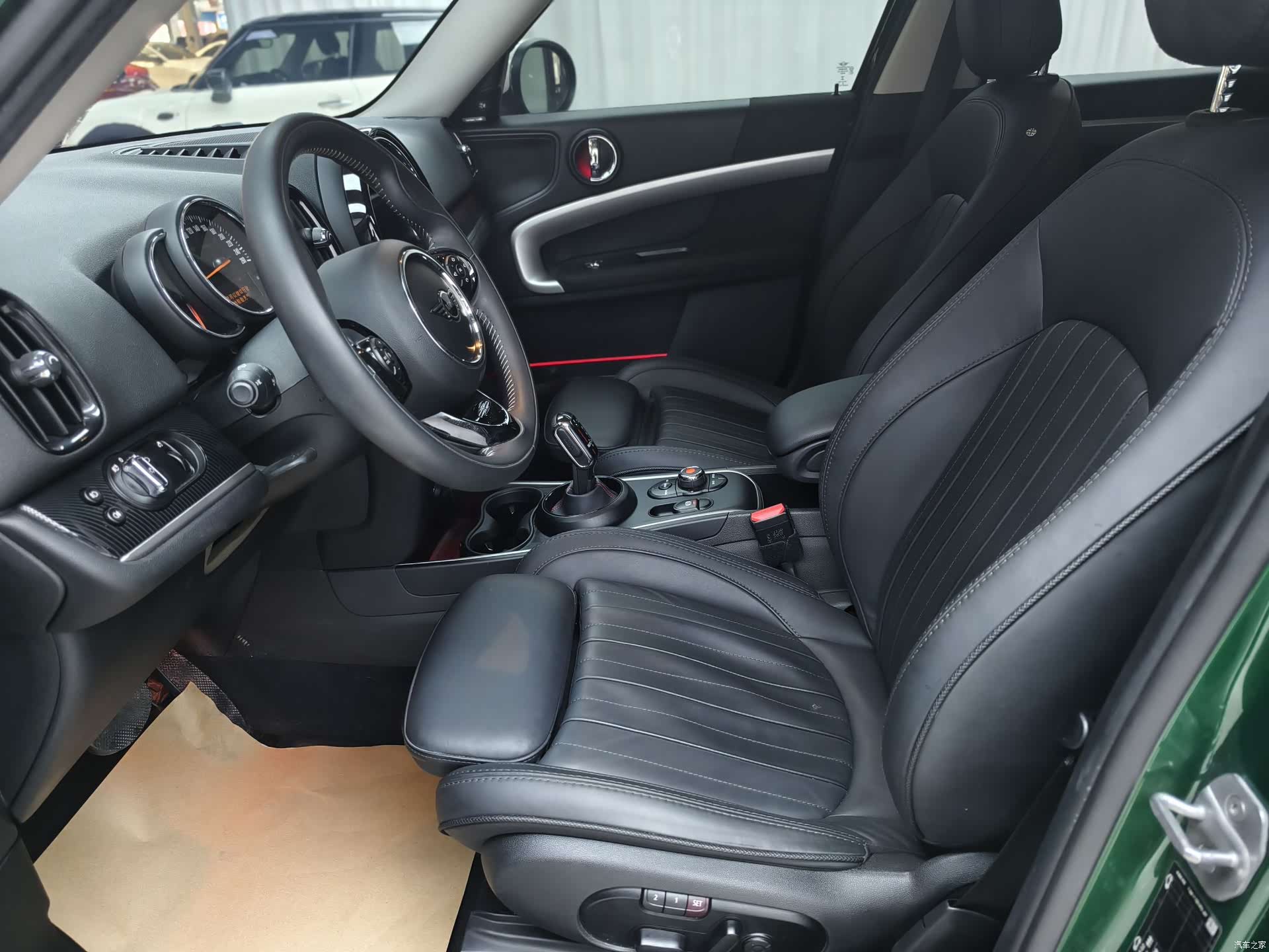Mini Countryman, 2020 все фото