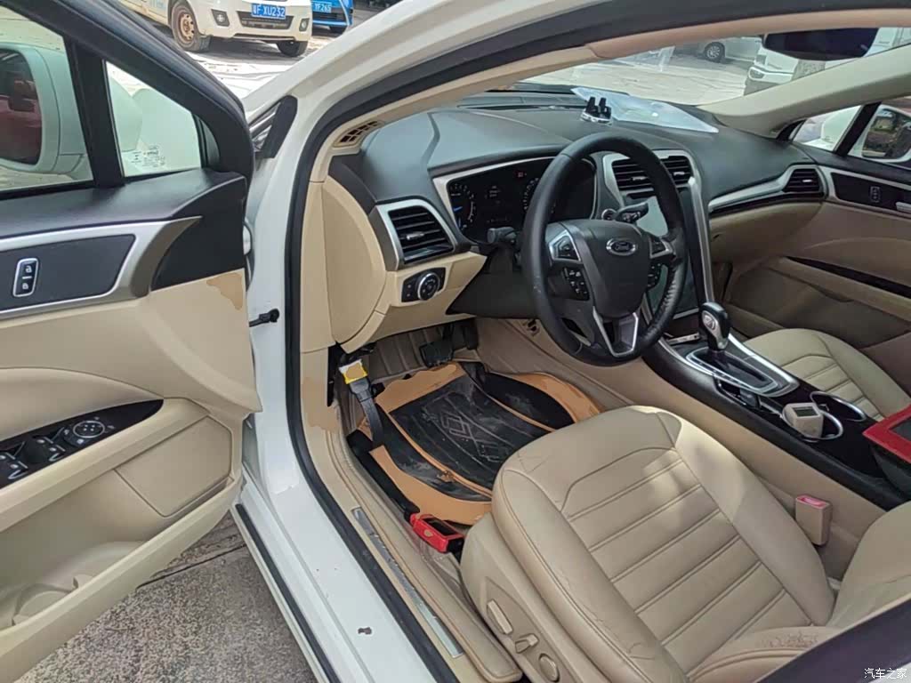 Ford Mondeo, 2014 16