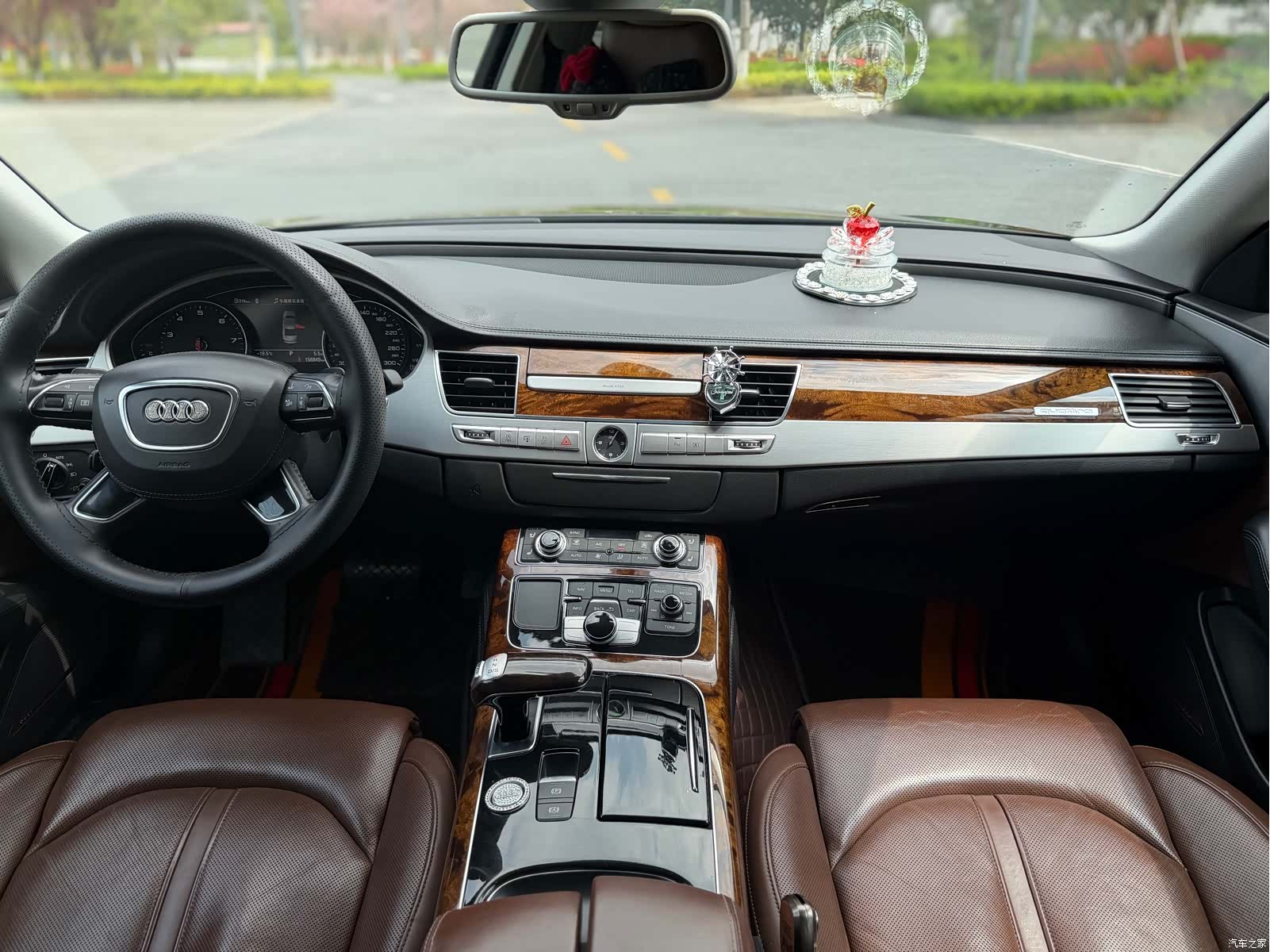 Audi A8L, 2014 8