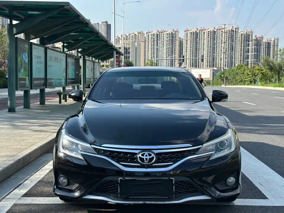 Toyota Reiz Toyota Reiz
