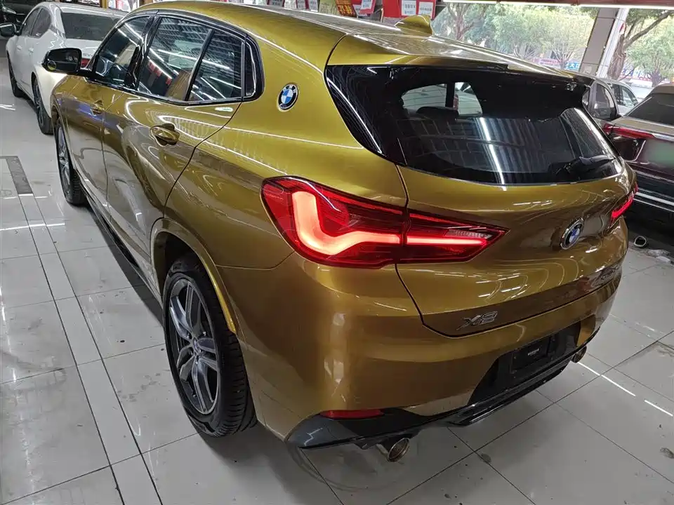 BMW X2