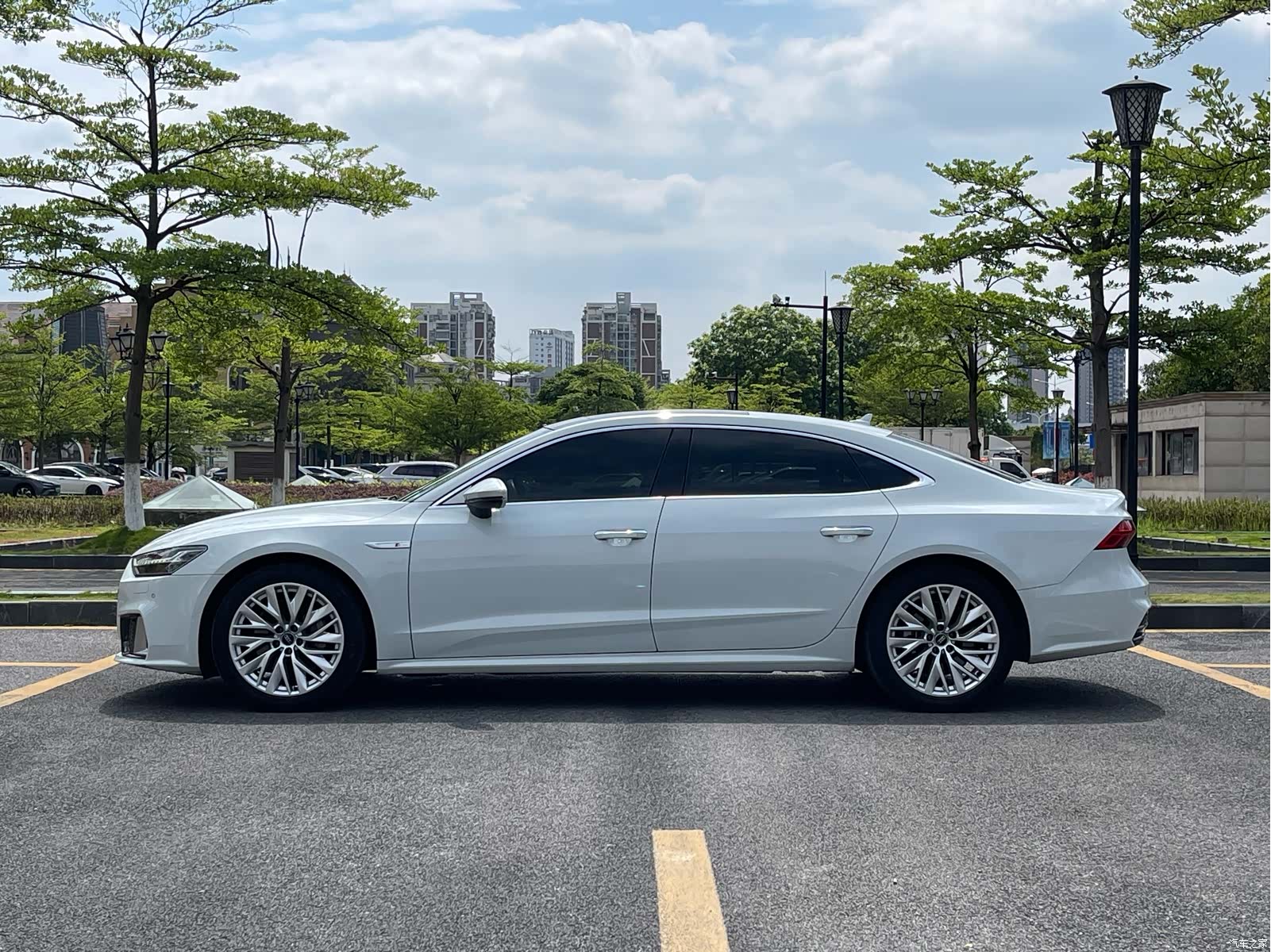 Audi A7L, 2023 7