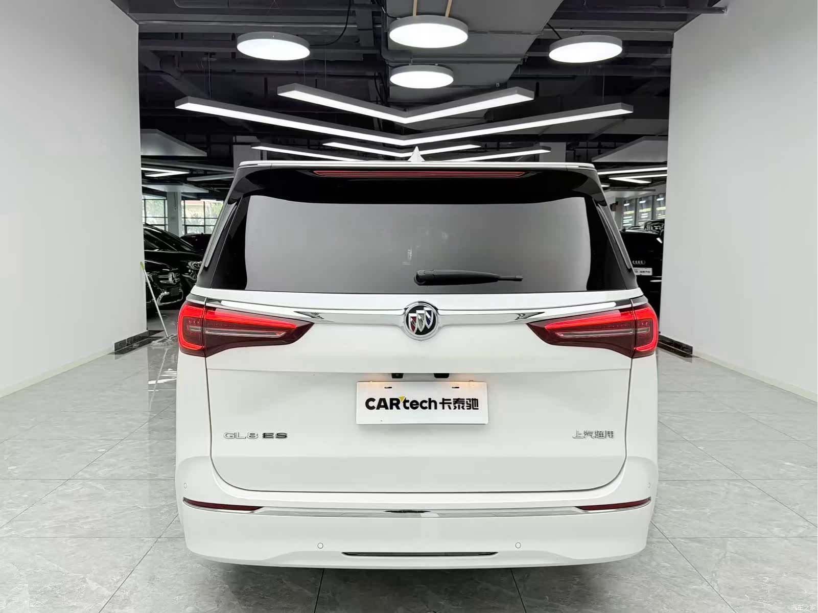 Buick GL8, 2023 все фото