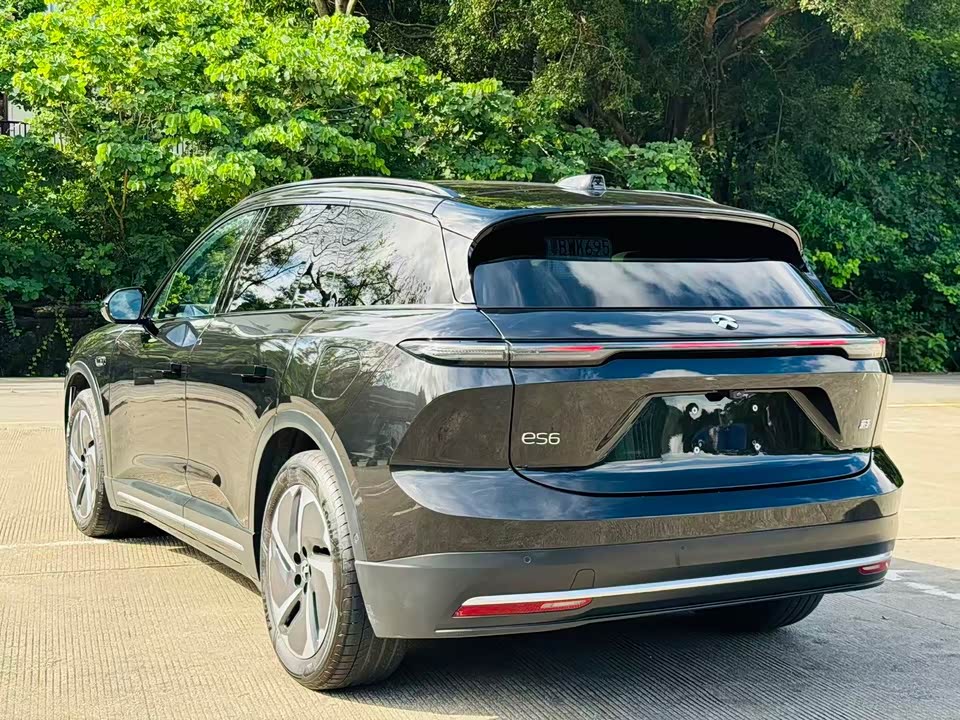 NIO ES6