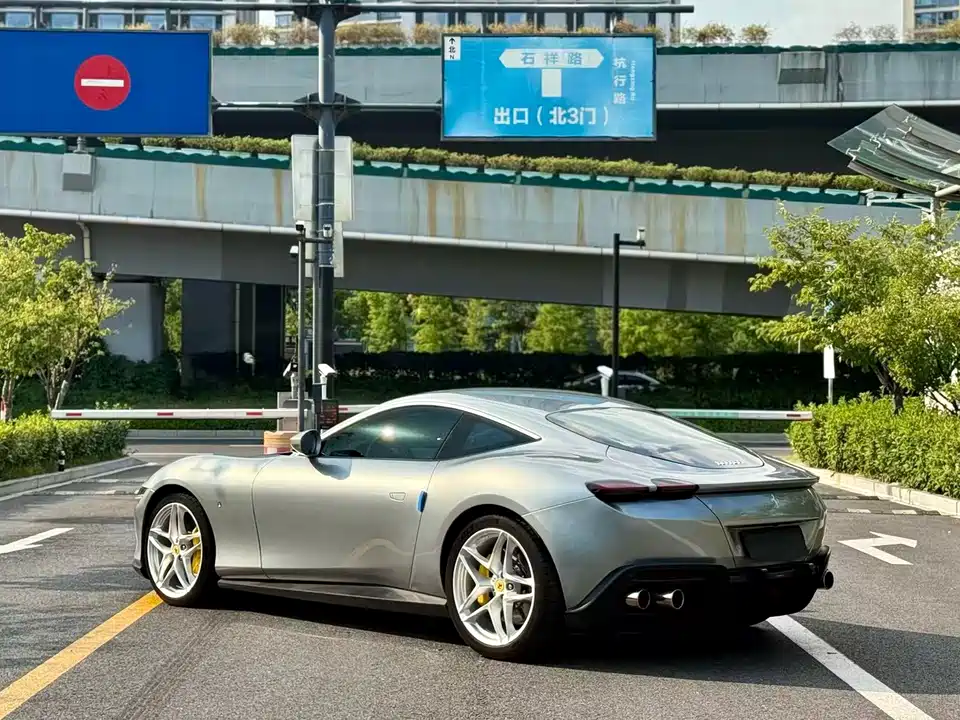 Ferrari Roma