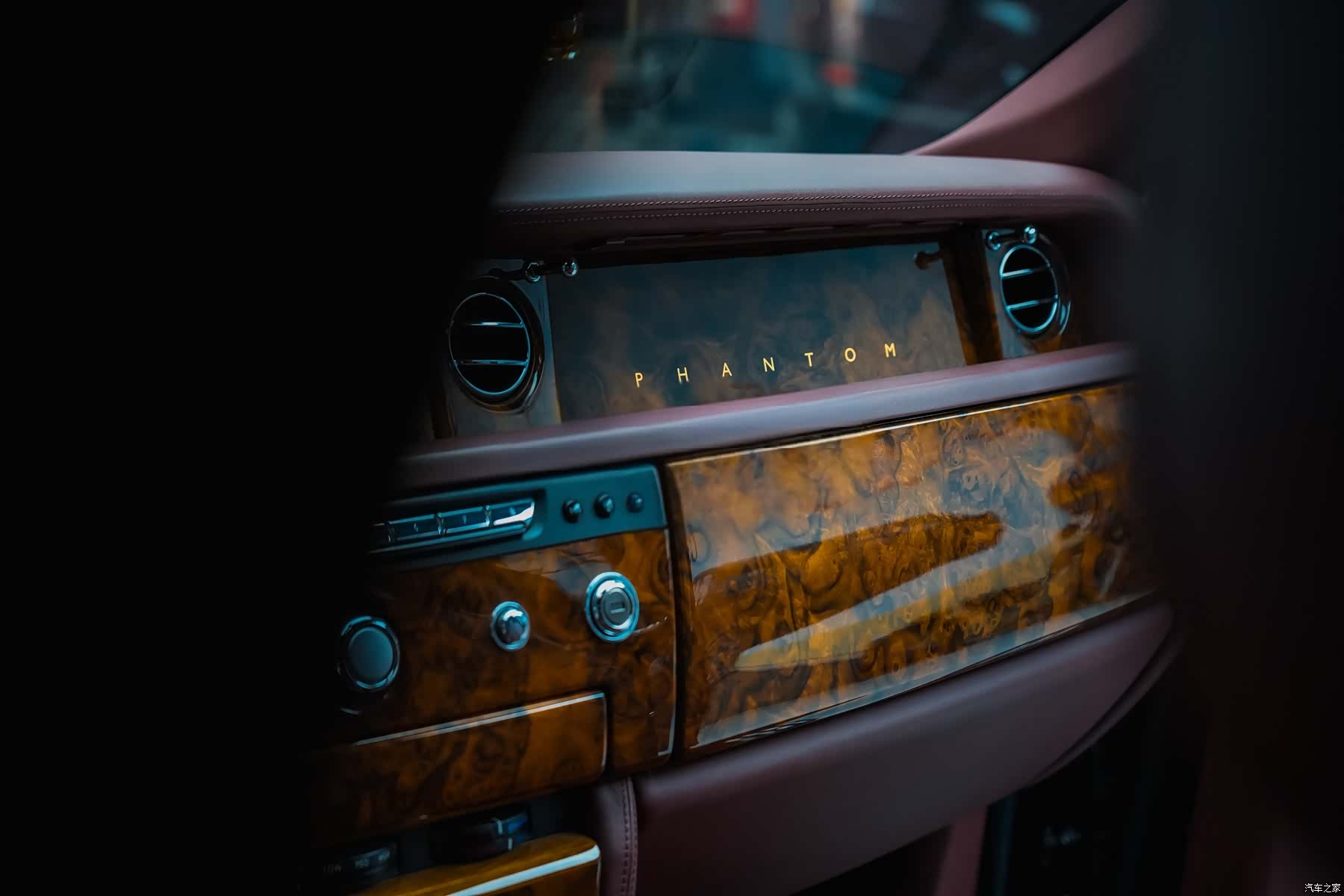 Rolls-Royce Phantom, 2013 18