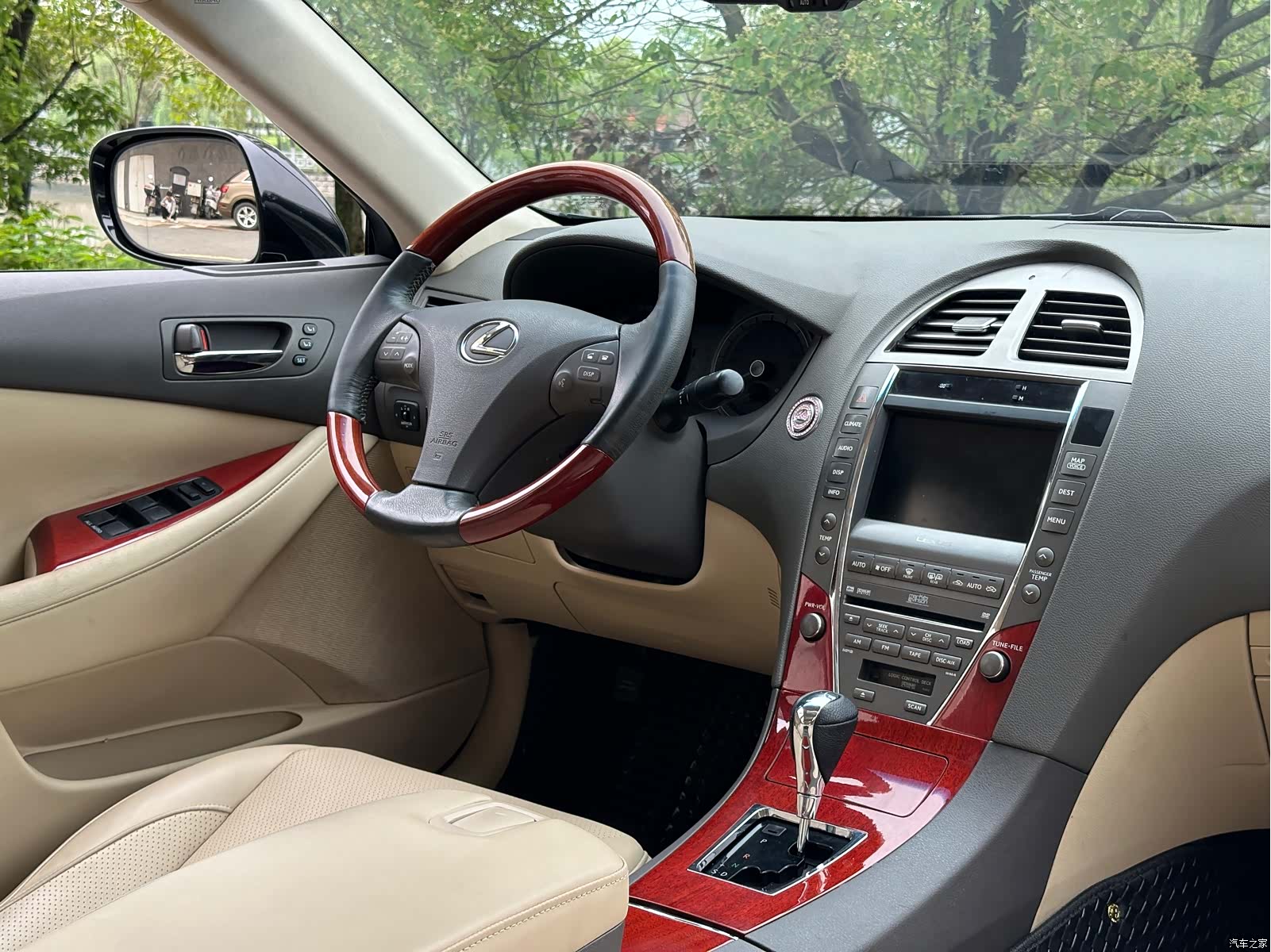 Lexus ES, 2009 15