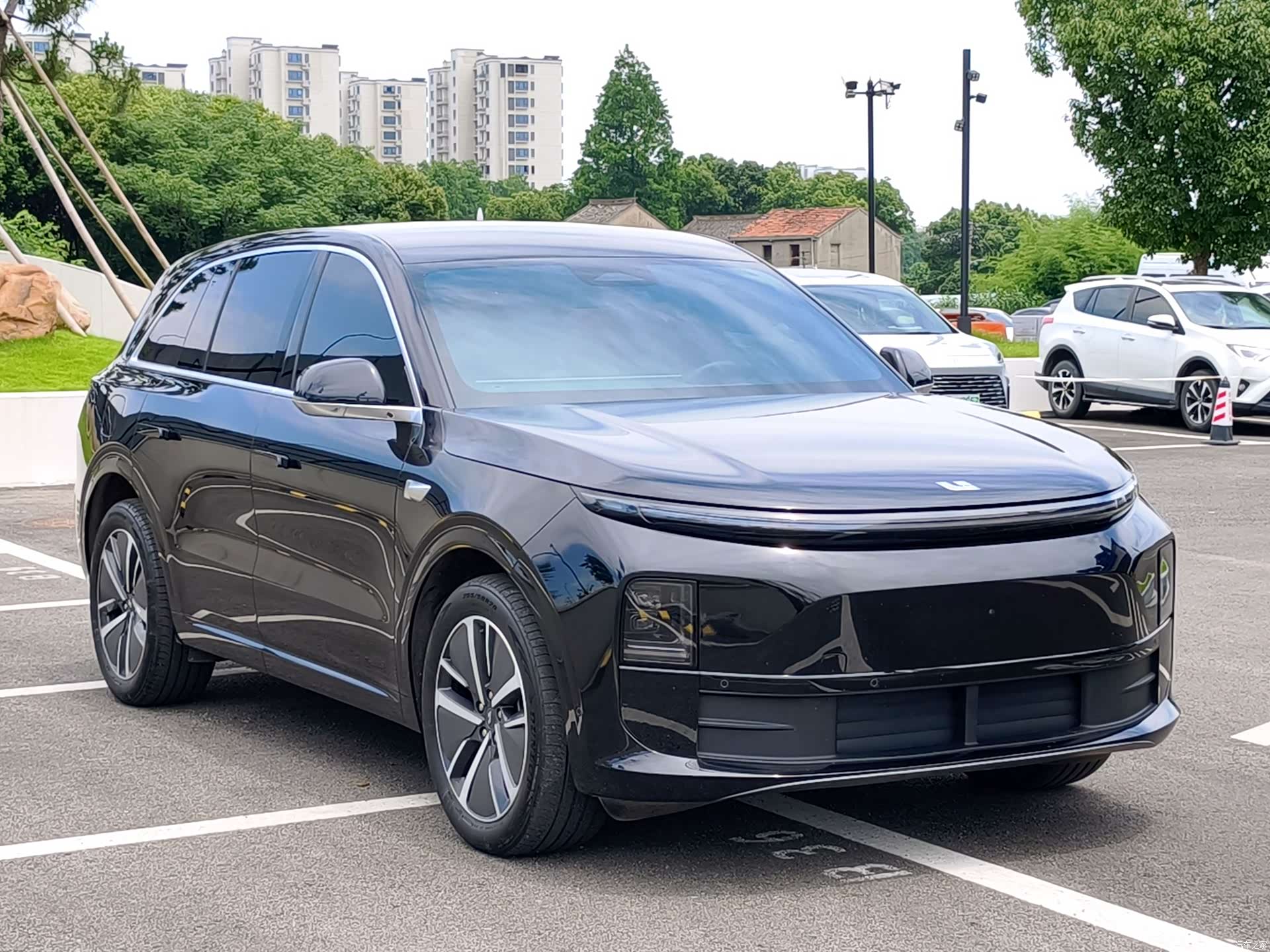 Li Auto L6, 2025 3