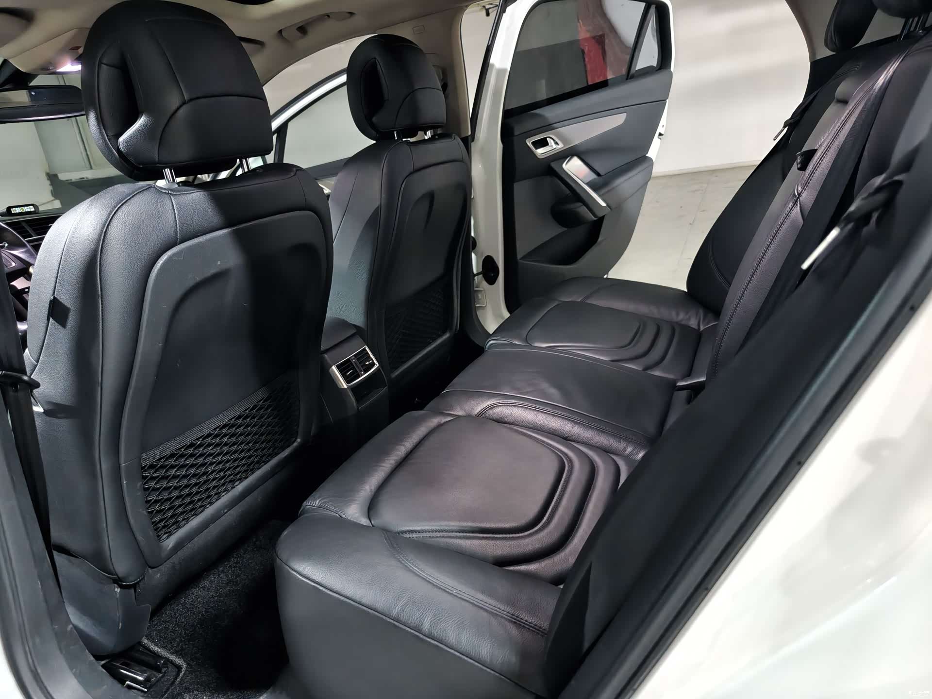 DS THP160, 2015 9