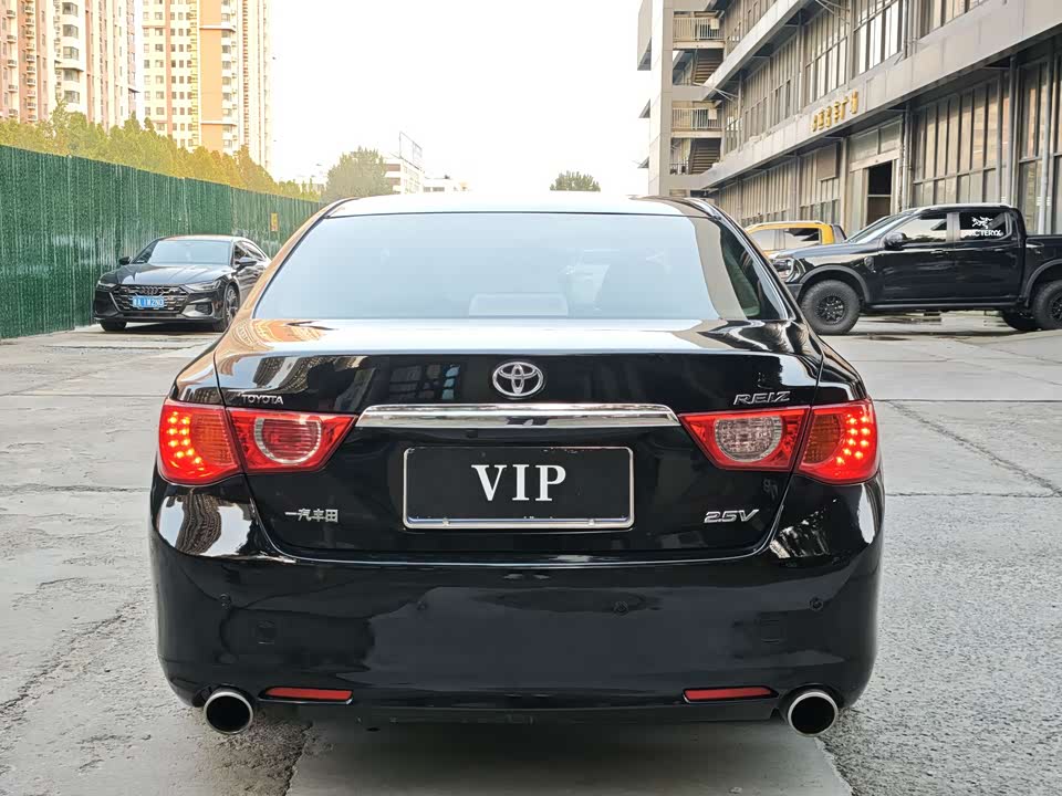 Toyota Reiz Toyota Reiz