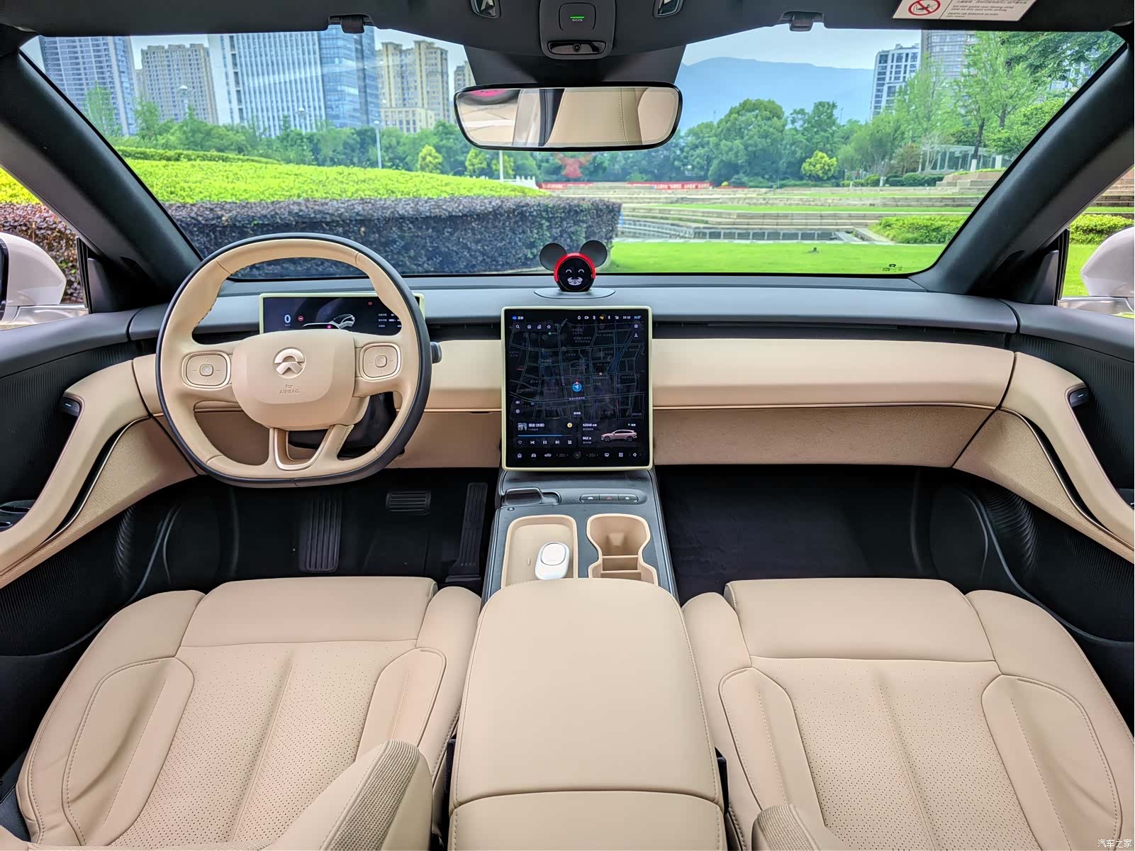 NIO ET5, 2024 все фото