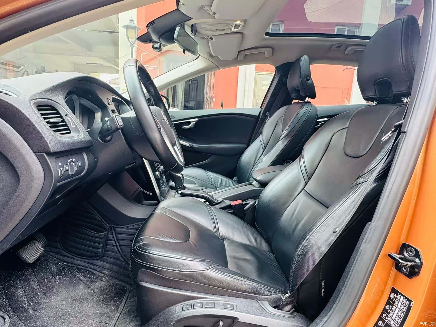 Volvo V40, 2013 7