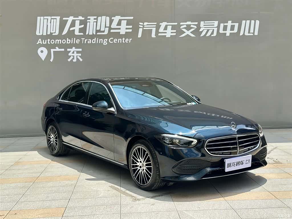 Mercedes-Benz C-Class, 2022 3