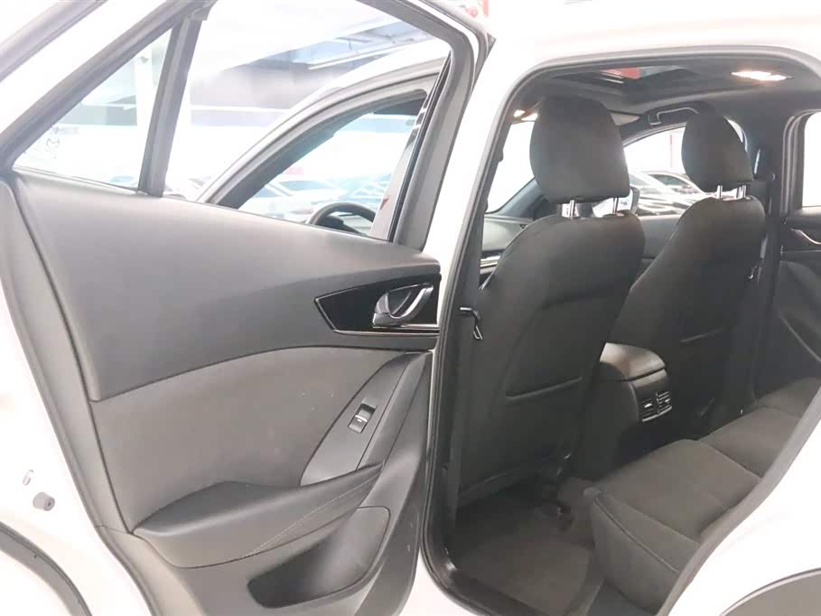 Mazda CX-4