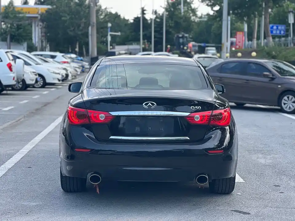 Infiniti Q50