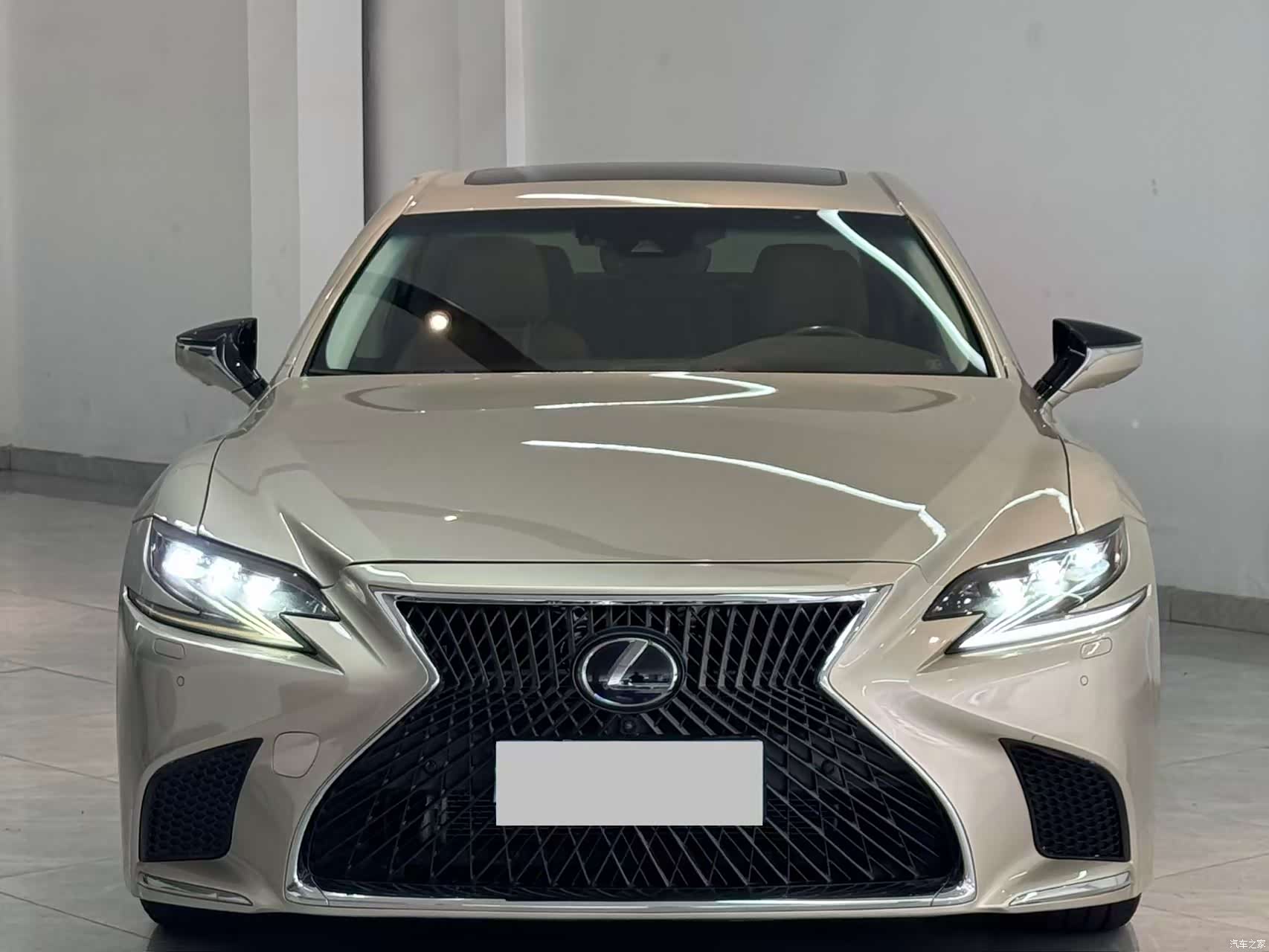 Lexus LS, 2018 2