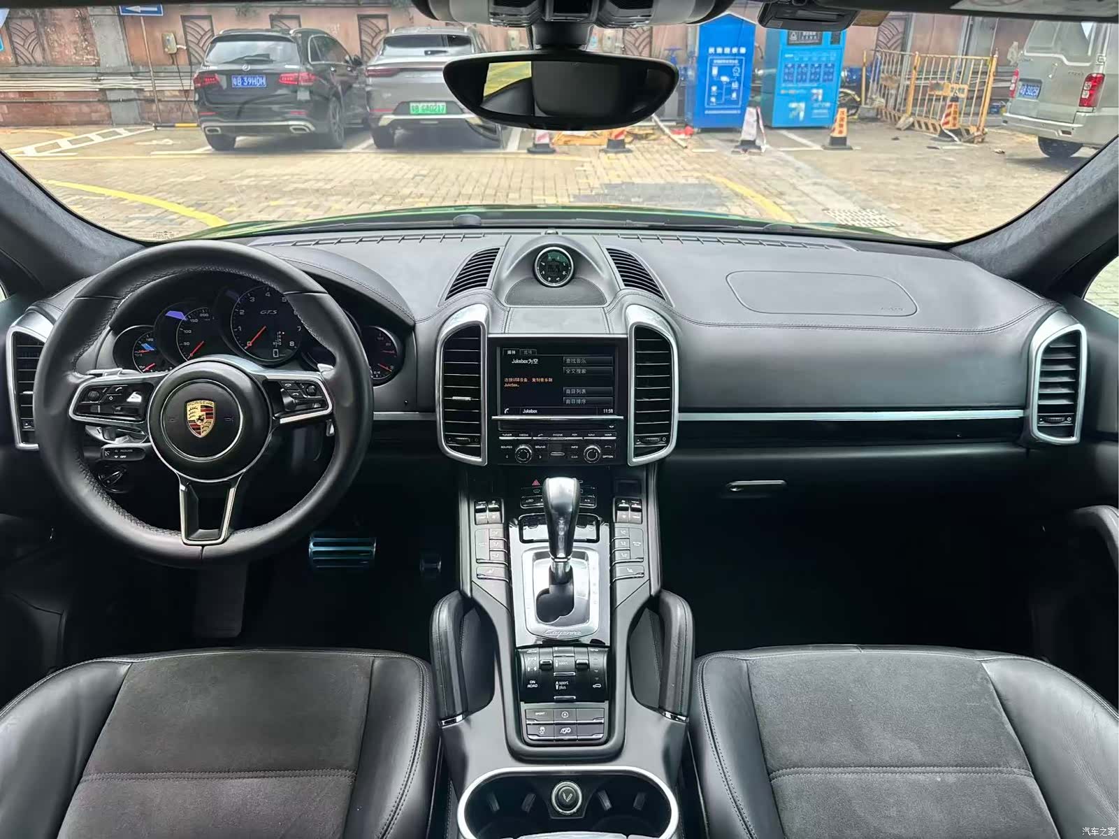 Porsche Cayenne, 2016 все фото