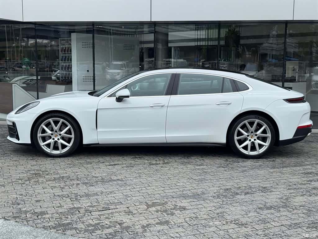 Porsche Panamera, 2024 7