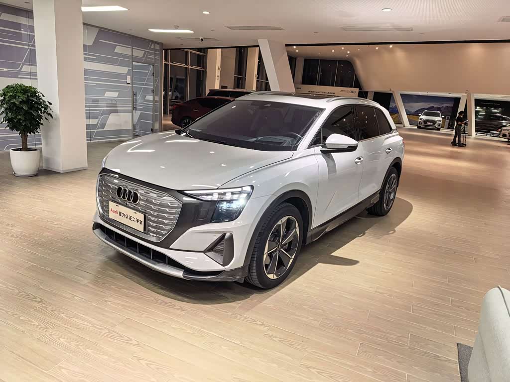 Audi Q5 e-tron 2022 40 e-tron