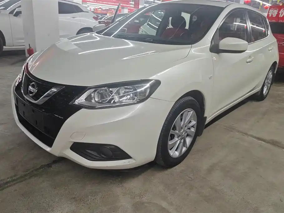 Nissan TIIDA