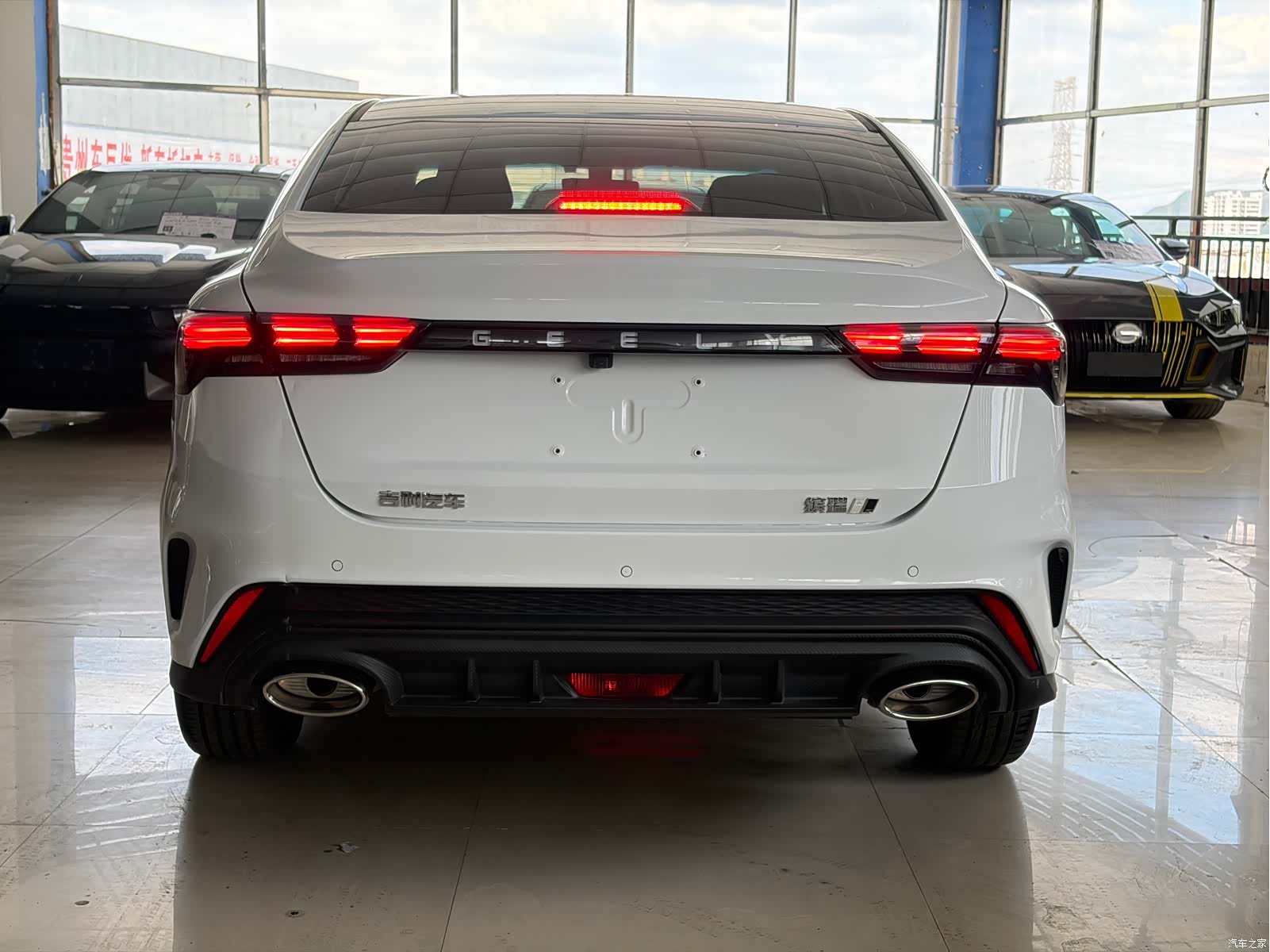 Geely Binray, 2023 10