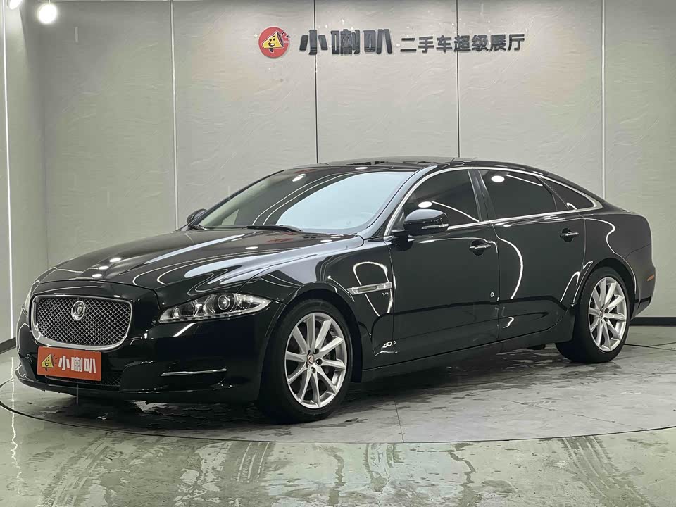 Jaguar XJ