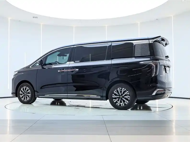 Hongqi HQ9 PHEV