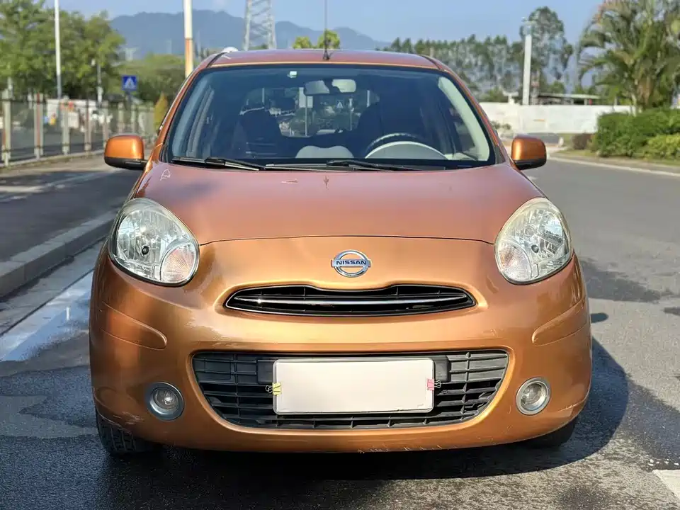 Nissan March