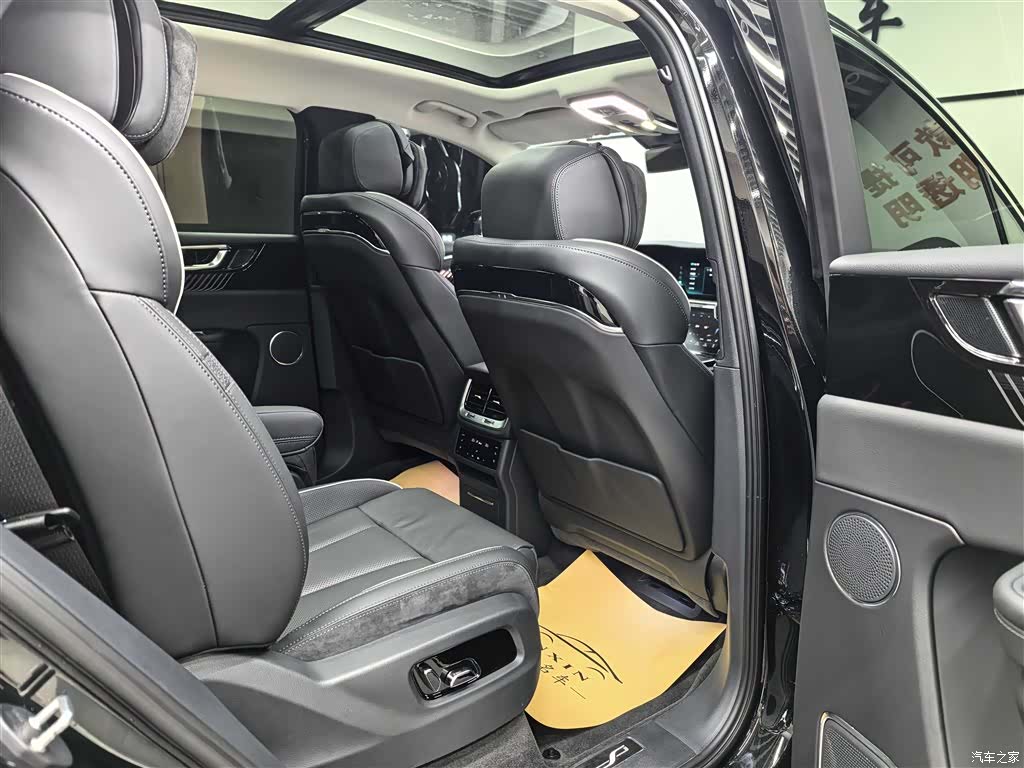 Hongqi E-HS9, 2023 18