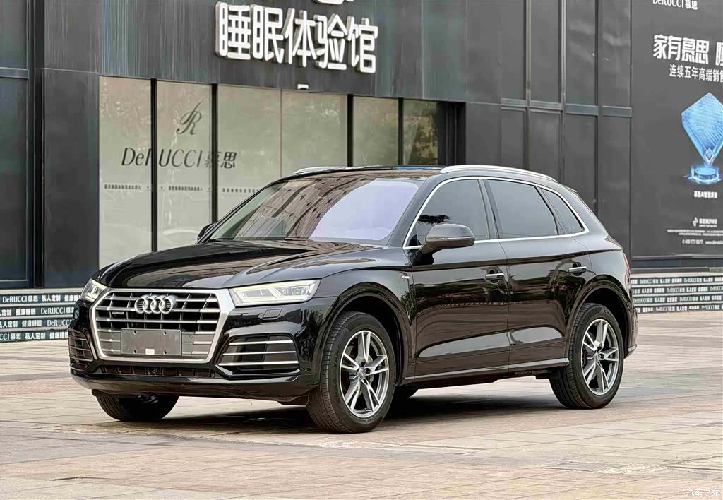 Audi Q5L, 2019 1