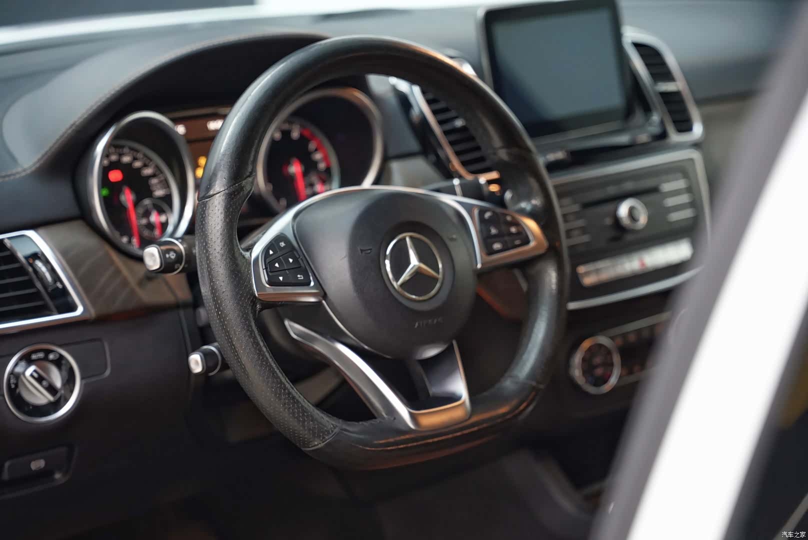 Mercedes-Benz GLE, 2017 7