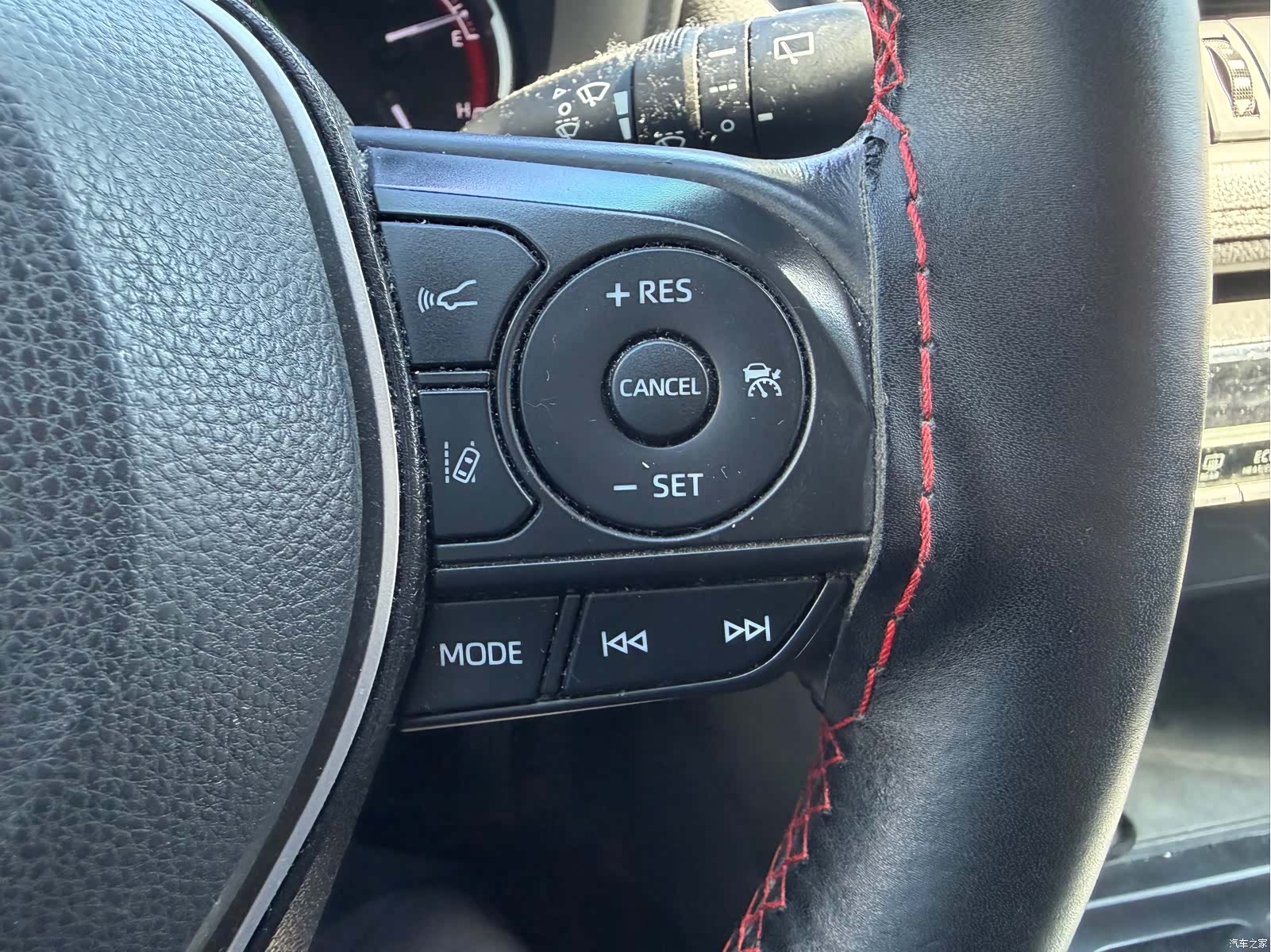 Toyota RAV4, 2021 9