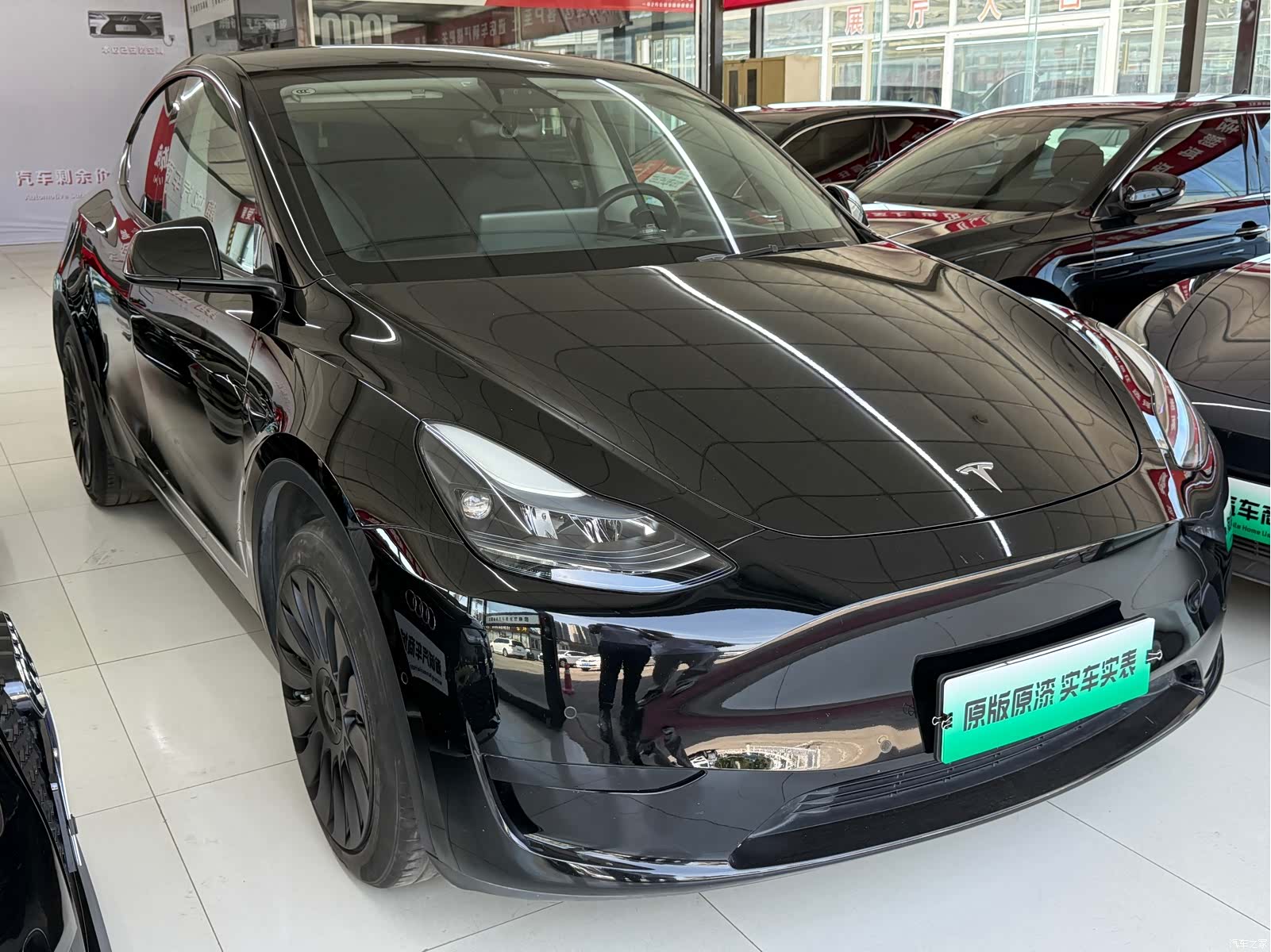 Tesla Model Y, 2023 3