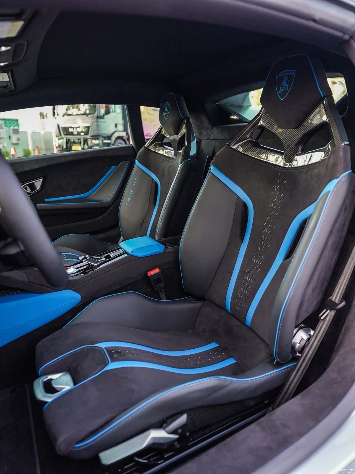 Lamborghini Huracán, 2024 14