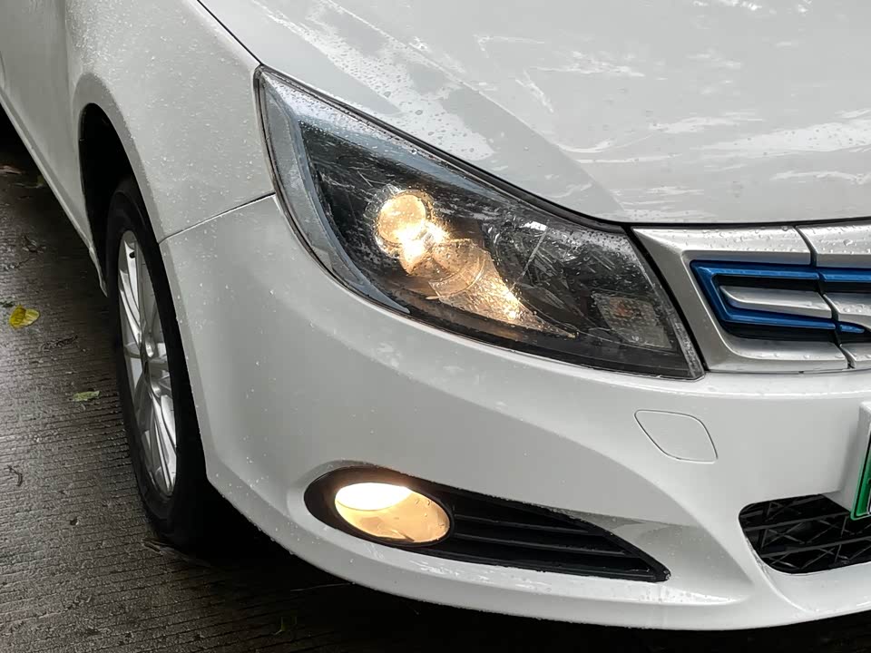 BYD e5 BYD e5