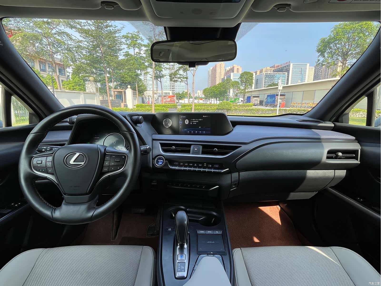Lexus UX, 2020 27