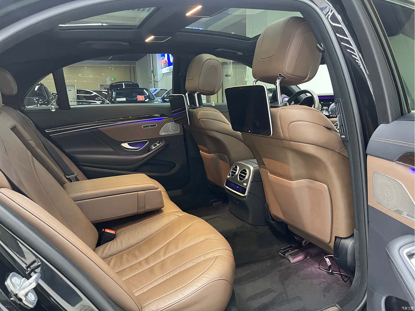 Mercedes-Benz S-Class, 2019 12