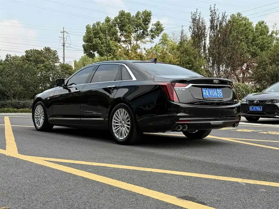 Cadillac CT6
