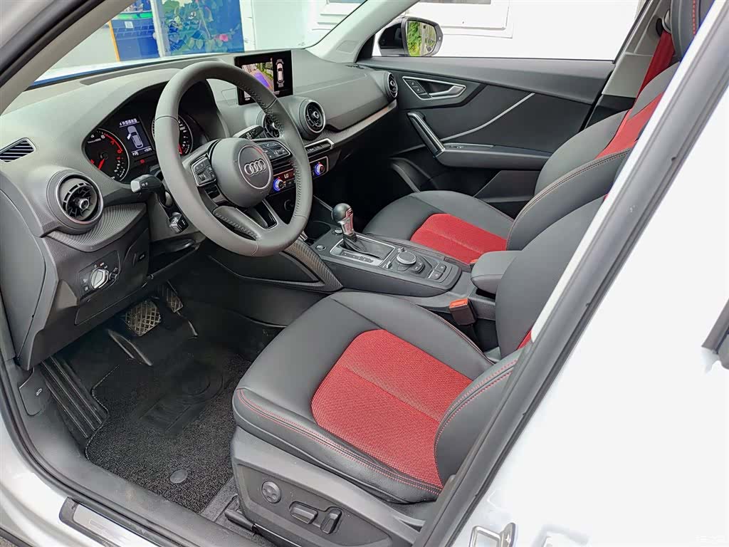 Audi Q2L, 2021 7